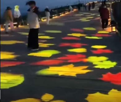 中国的亮全城，世界的亮全城！